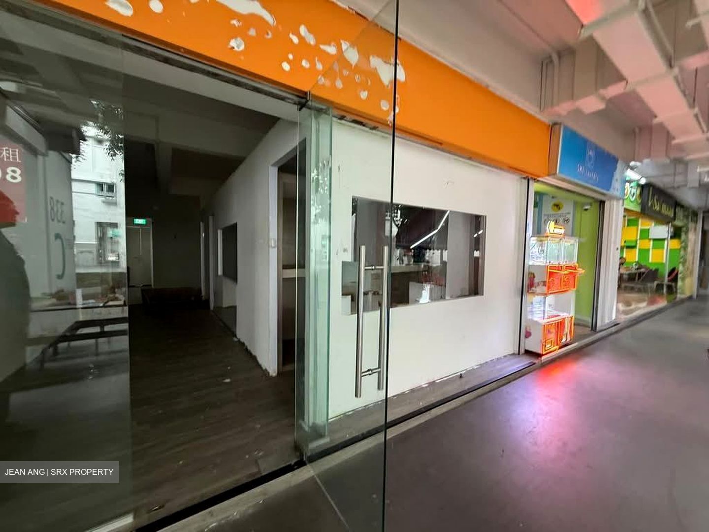Jurong East Avenue 1 (D22), Shop House #588594841